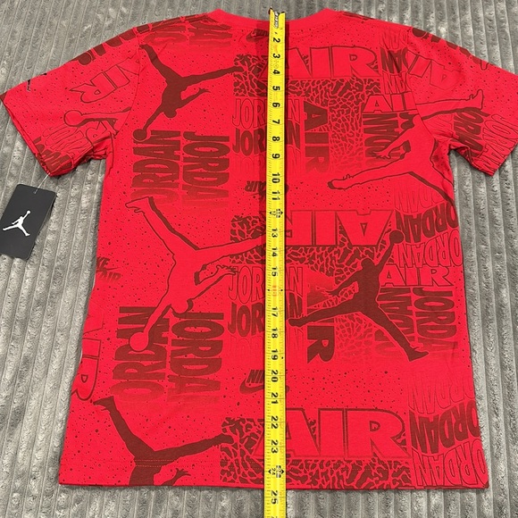 Nike Air Jordan T-Shirt just in time for Christmas - Picture 6 of 7